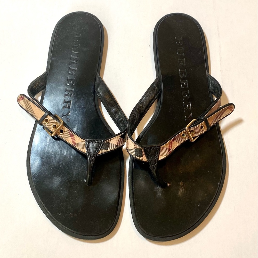 Burberry Women’s Sandal (Flip Flops). Size 36.